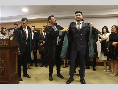 21 STAJYER AVUKATIMIZ CÜBBE GİYDİ