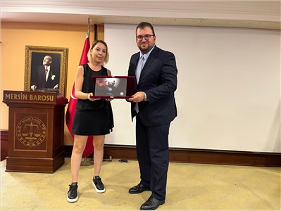 "KVKK KAPSAMINDA AVUKATLARIN HAK VE YÜKÜMLÜLÜKLERİ” KONULU SEMİNER DÜZENLENDİ