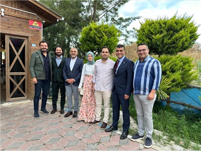 BARO BAŞKANIMIZ ERDEMLİ'  DEKİ AVUKATLARIMIZLA, AVUKATLAR GÜNÜ YEMEĞİNDE BİR ARAYA GELDİ