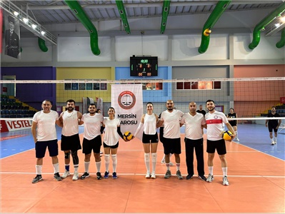 MERSİN BAROSU VOLEYBOL TURNUVASI BAŞLADI