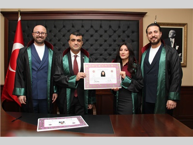 10 STAJYER AVUKATIMIZ, 2026 YILININ İLK YEMİN TÖRENİNDE CÜBBE GİYDİ