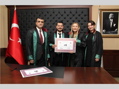 10 STAJYER AVUKATIMIZ, 2026 YILININ İLK YEMİN TÖRENİNDE CÜBBE GİYDİ