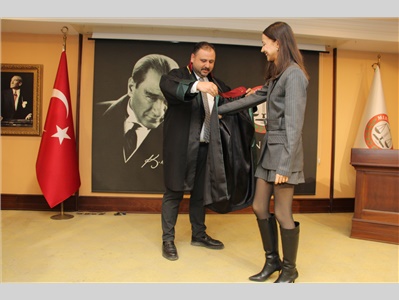 10 STAJYER AVUKATIMIZ, 2026 YILININ İLK YEMİN TÖRENİNDE CÜBBE GİYDİ