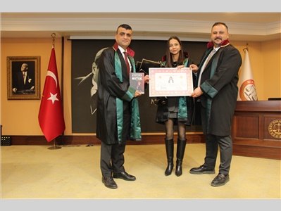10 STAJYER AVUKATIMIZ, 2026 YILININ İLK YEMİN TÖRENİNDE CÜBBE GİYDİ