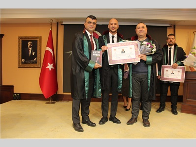 10 STAJYER AVUKATIMIZ, 2026 YILININ İLK YEMİN TÖRENİNDE CÜBBE GİYDİ