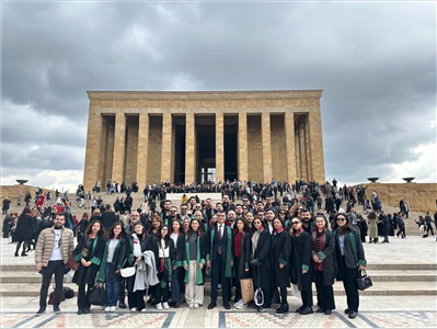 MERSİN BAROSU, TBB VE BAROLAR ATA’MIZIN HUZURUNA ÇIKTI