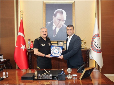 MERSİN İL EMNİYET MÜDÜRÜ SAYIN FAHRİ AKTAŞ’TAN, BARO BAŞKANIMIZ AV. GAZİ ÖZDEMİR’E ZİYARET