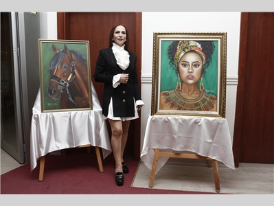 RESSAM ZÜLEYHA ARSLAN’IN KADIN KONULU RESİM SERGİSİNİN AÇILIŞI YAPILDI