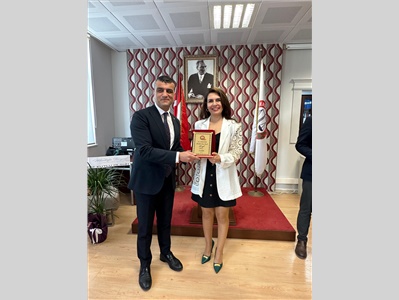 SİLİFKE’DE DUAYEN AVUKATLARIMIZA ONUR PLAKETİ TAKDİM EDİLDİ