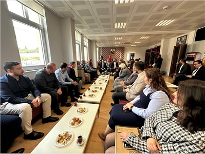 SİLİFKE’DE DUAYEN AVUKATLARIMIZA ONUR PLAKETİ TAKDİM EDİLDİ