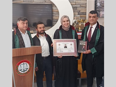2 STAJYER AVUKATIMIZ MUT’TA DÜZENLENEN YEMİN TÖRENİNDE CÜBBE GİYDİ