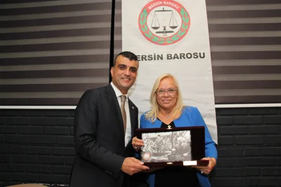 BARO BAŞKANIMIZA, YÖNETİM KURULUMUZA VE KURULLARDA GÖREV ALAN AVUKATLARIMIZA TEŞEKKÜR PLAKETİ
