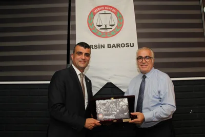 BARO BAŞKANIMIZA, YÖNETİM KURULUMUZA VE KURULLARDA GÖREV ALAN AVUKATLARIMIZA TEŞEKKÜR PLAKETİ