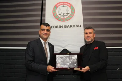 BARO BAŞKANIMIZA, YÖNETİM KURULUMUZA VE KURULLARDA GÖREV ALAN AVUKATLARIMIZA TEŞEKKÜR PLAKETİ
