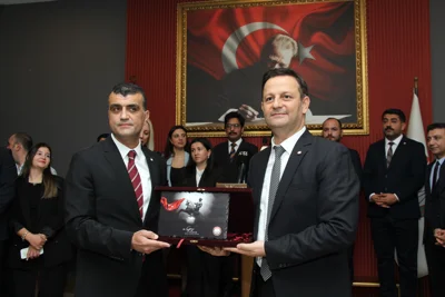 BARO BAŞKANIMIZ AV. GAZİ ÖZDEMİR MAZBATASINI ALDI