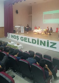 ÇOCUK HAKLARI MERKEZİMİZ ÖĞRENCİLERE AKRAN ZORBALIĞI VE DİJİTAL GÜVENLİK EĞİTİMİ VERDİ